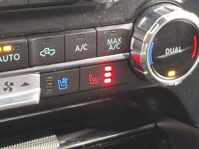 Certified 2022 Ford F150 Lariat image 25