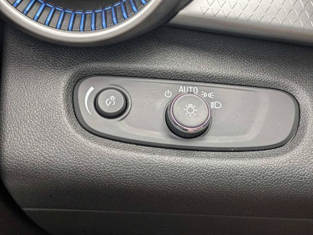 Used 2026 Chevrolet Trax LS FWD image 25
