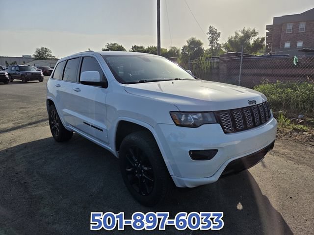 Used 2020 Jeep Grand Cherokee Altitude RWD image 2