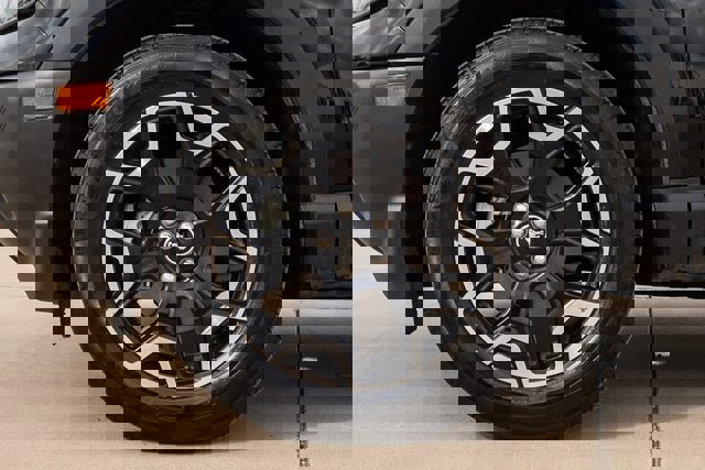 Certified 2025 Ford Bronco Sport Outer Banks image 5