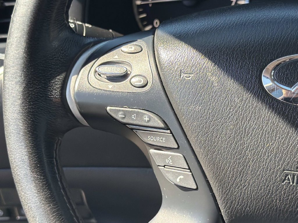 Used 2019 INFINITI QX60 Luxe w/ Essential Package FWD image 10