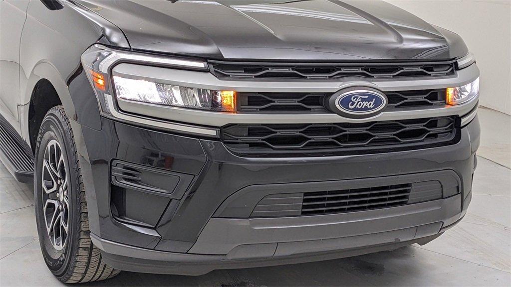 Certified 2024 Ford Expedition XLT image 44