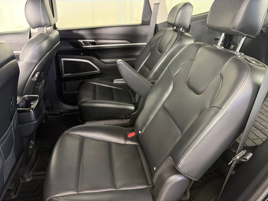 Used 2021 Kia Telluride S image 13