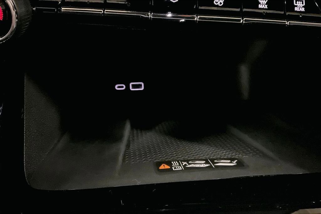 Used 2025 Chevrolet Traverse LT AWD/4WD image 31