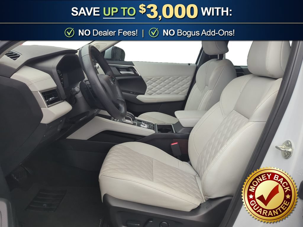 Used 2023 Mitsubishi Outlander SEL FWD image 14
