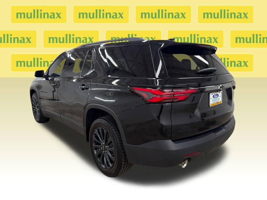 Used 2023 Chevrolet Traverse RS FWD image 10