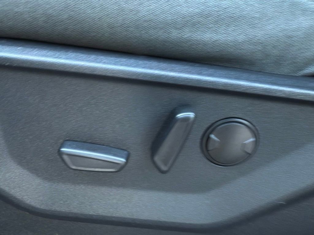 Certified 2023 Ford F150 XLT w/ Equipment Group 302A High image 21