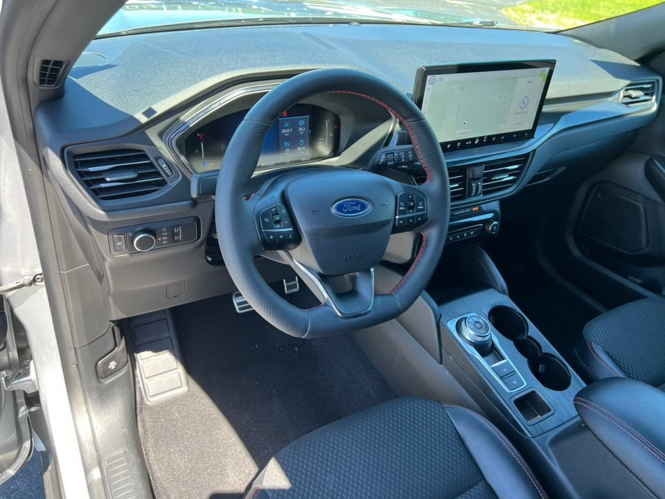 Certified 2023 Ford Escape ST-Line w/ Tech Pack #1 AWD/4WD image 15