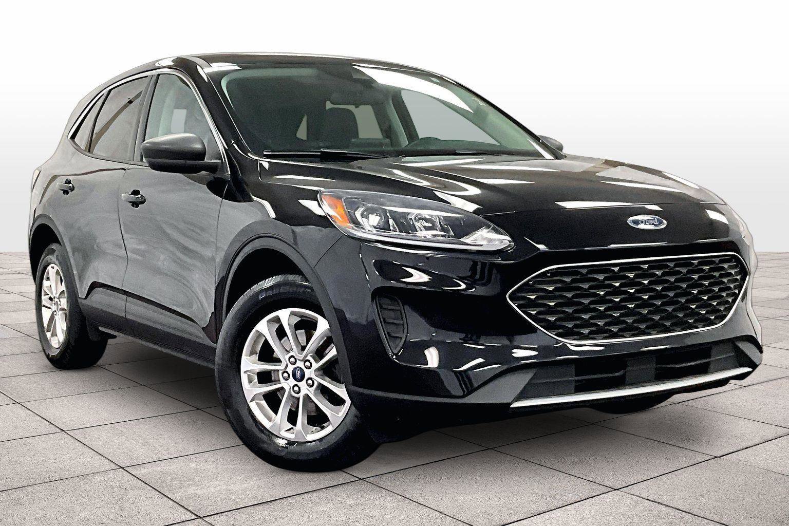 Certified 2022 Ford Escape SE w/ Convenience Package image 2