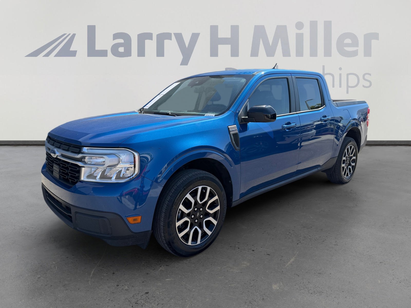 Certified 2024 Ford Maverick Lariat w/ 4K Tow Package AWD/4WD image 1