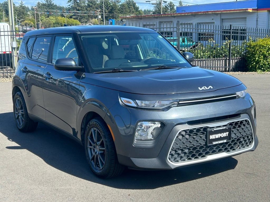 Used 2022 Kia Soul LX