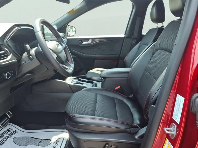 Certified 2024 Ford Escape ST-Line w/ Tech Pack #1 AWD/4WD image 12