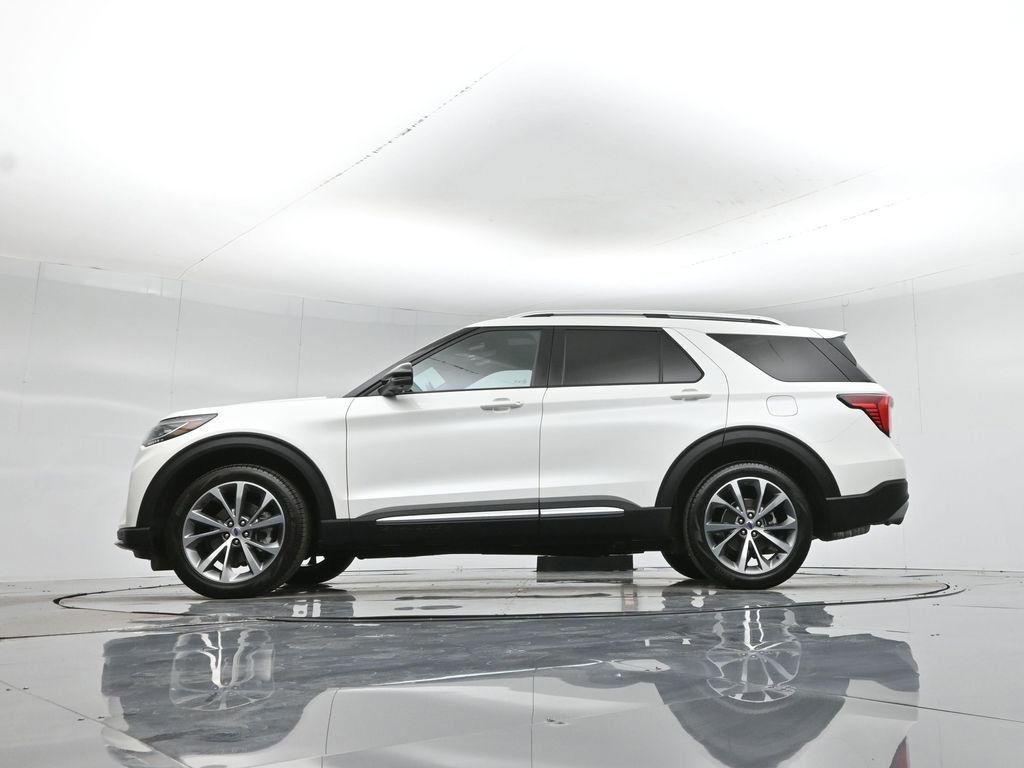 Certified 2025 Ford Explorer Platinum w/ Ultimate Package image 8