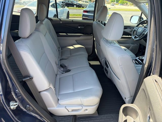 Used 2018 Honda Pilot Touring image 19