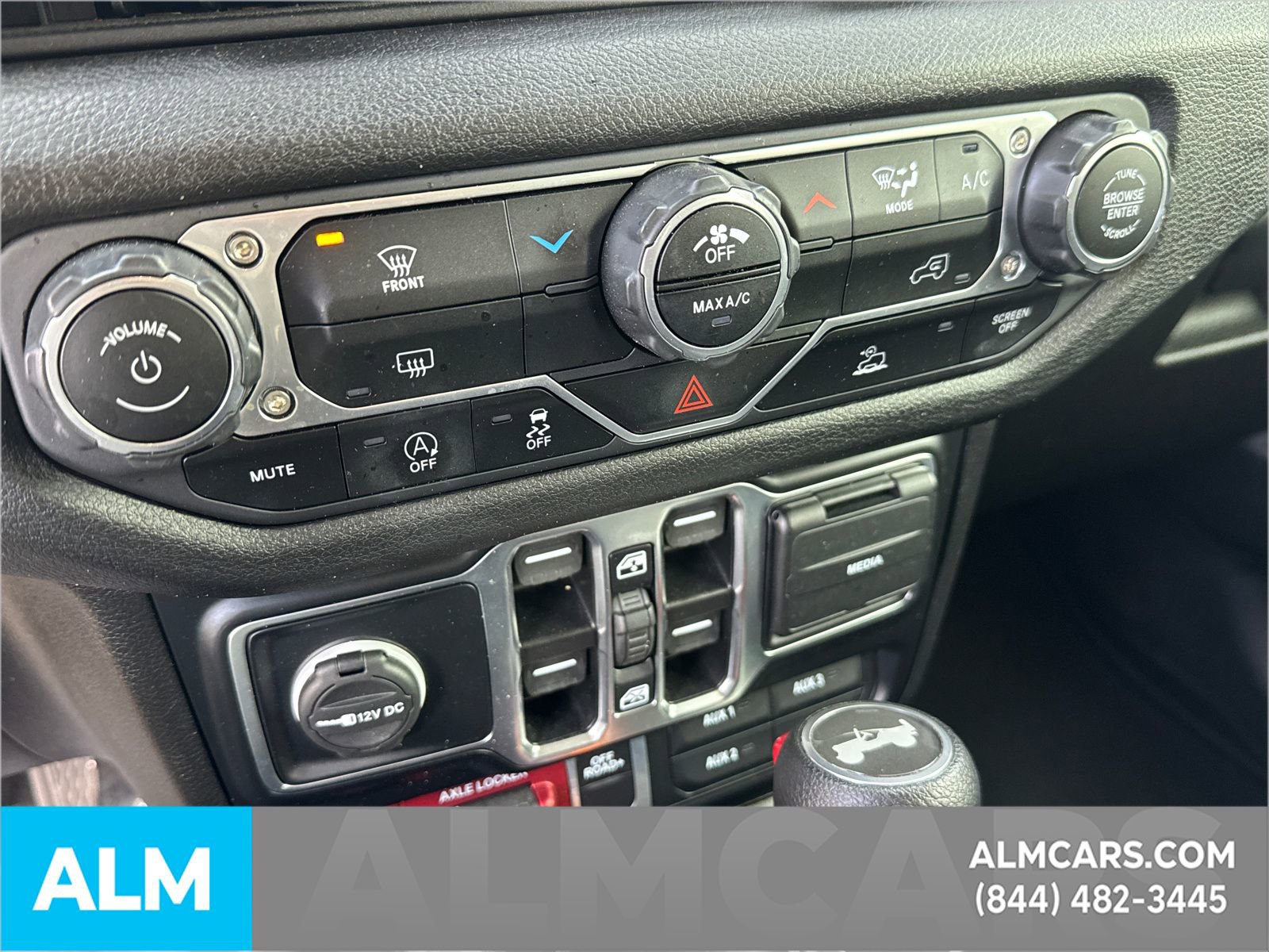 Used 2024 Jeep Wrangler Willys image 32