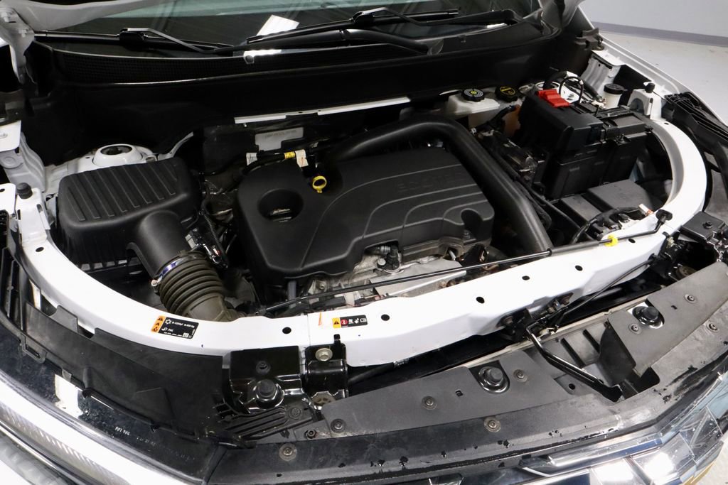 Used 2025 Chevrolet Equinox LT image 16