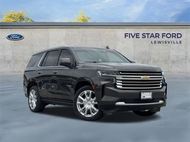 Used 2021 Chevrolet Tahoe High Country w/ Premium Package RWD image 2