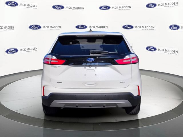 Certified 2022 Ford Edge SEL w/ Convenience Package AWD/4WD image 4