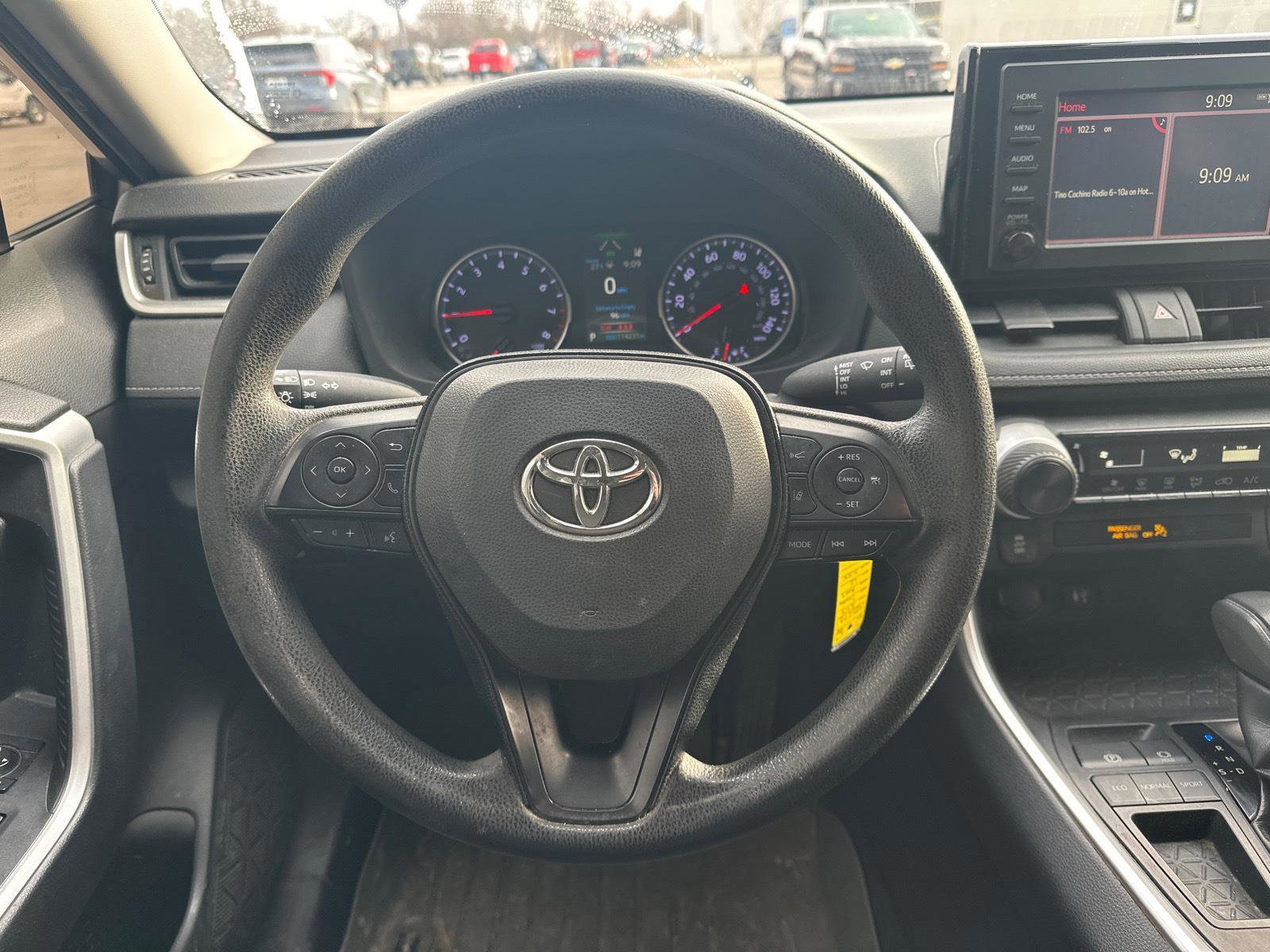Used 2019 Toyota RAV4 LE image 18