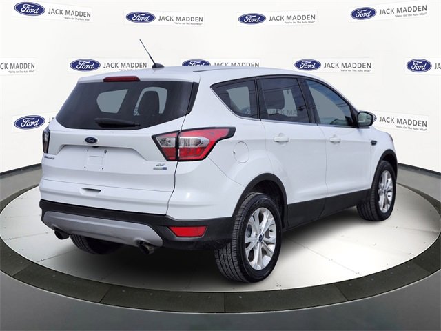 Certified 2017 Ford Escape SE image 5