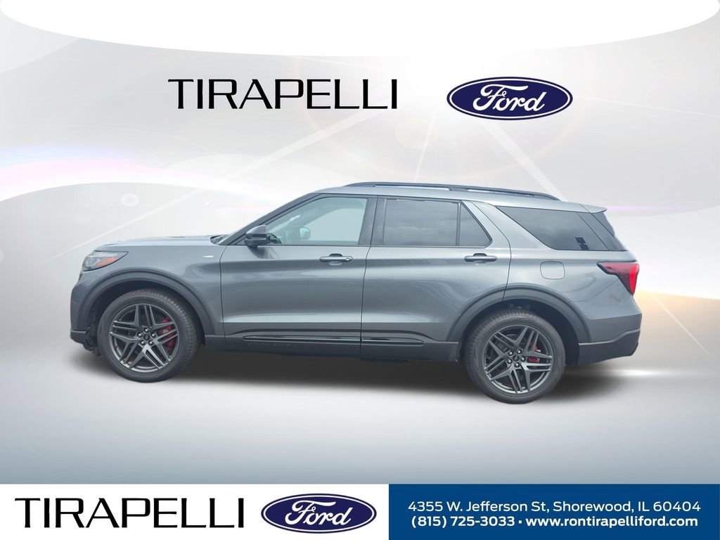 Certified 2025 Ford Explorer ST-Line w/ Premium Package image 4