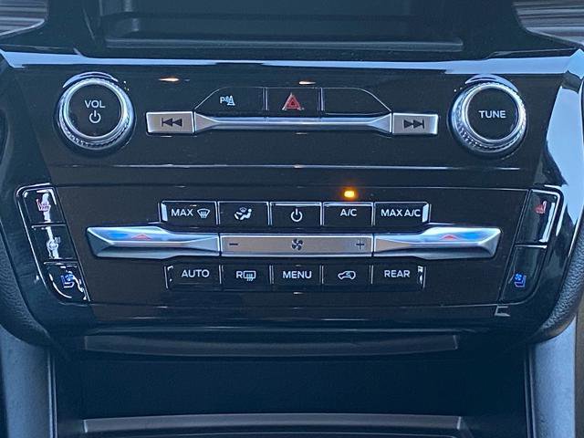 Certified 2023 Ford Explorer Limited image 12