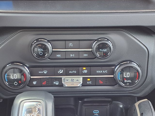 Certified 2025 Ford Bronco Badlands AWD/4WD image 14