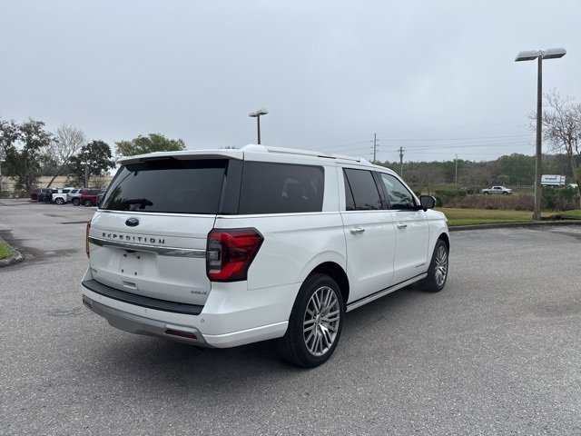 Certified 2022 Ford Expedition Max Platinum image 5
