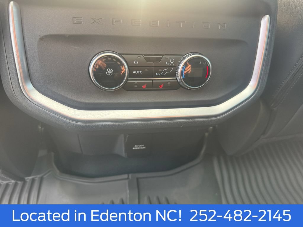 Certified 2025 Ford Expedition Platinum w/ Driver's Package AWD/4WD image 24