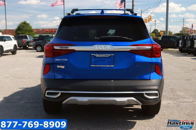 Used 2023 Kia Seltos S w/ Navigation Package FWD image 6