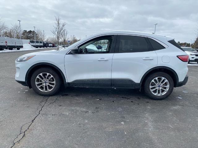 Certified 2022 Ford Escape SE image 2