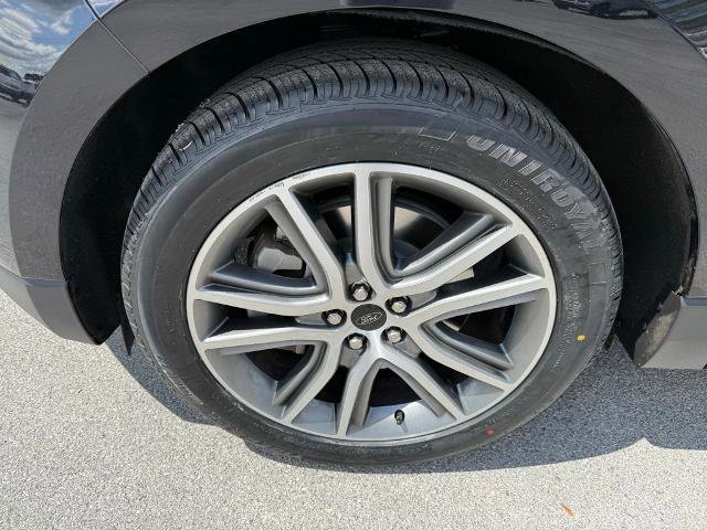 Certified 2023 Ford Edge Titanium w/ Cargo Accessory Package image 11