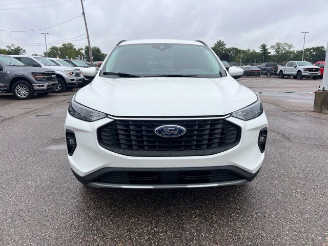 Certified 2026 Ford Escape SE FWD image 2