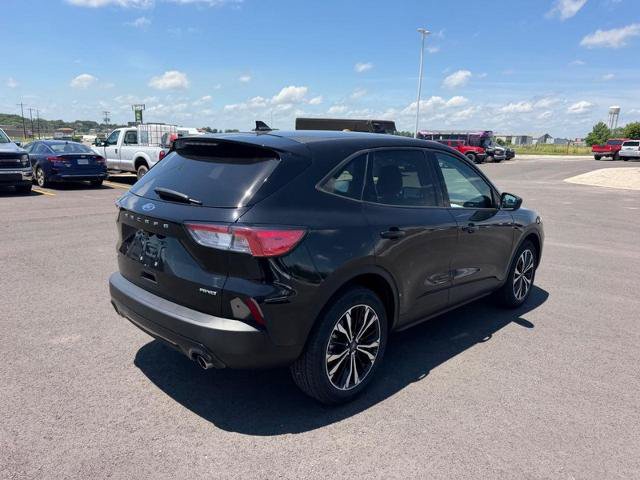 Certified 2021 Ford Escape SE w/ SE Sport Appearance Package AWD/4WD image 5