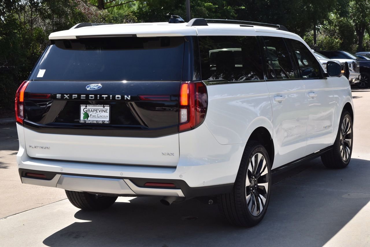 Certified 2025 Ford Expedition Max Platinum w/ Driver's Package AWD/4WD image 8