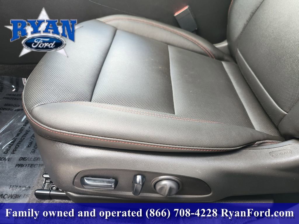 Used 2025 Chevrolet Trax RS w/ Driver Confidence Package image 18