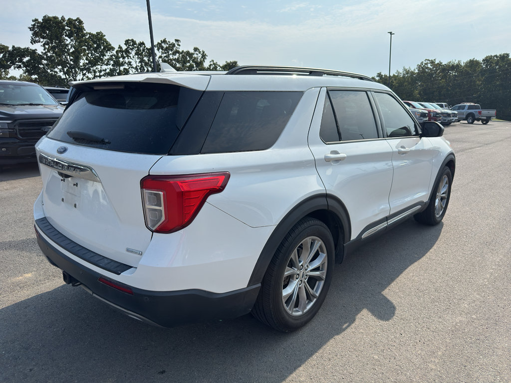 Certified 2020 Ford Explorer XLT w/ Equipment Group 202A RWD image 5