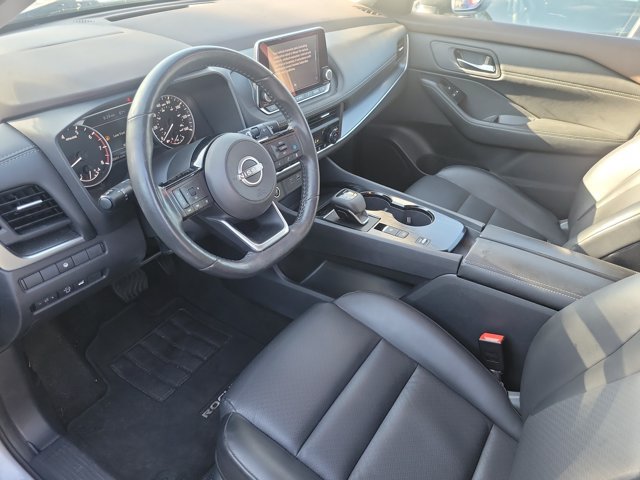 Used 2023 Nissan Rogue SV w/ SV Premium B Package FWD image 17