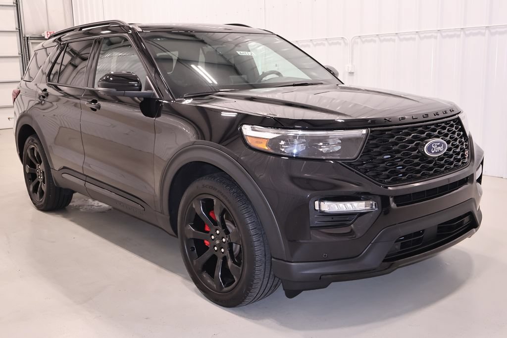 Certified 2023 Ford Explorer ST w/ Equipment Group 401A AWD/4WD image 4