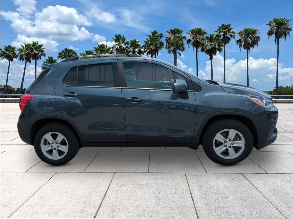 Used 2021 Chevrolet Trax LT AWD/4WD image 9