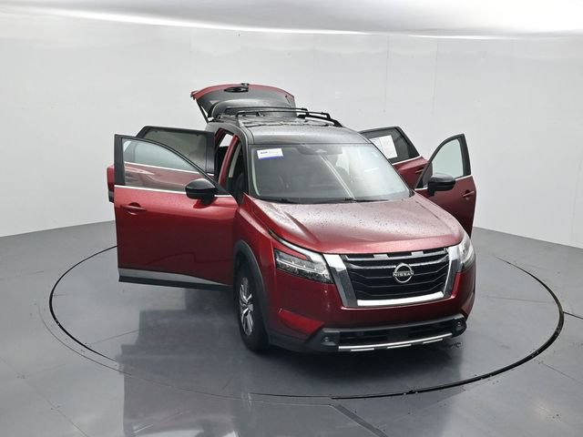 Used 2022 Nissan Pathfinder SL AWD/4WD image 51