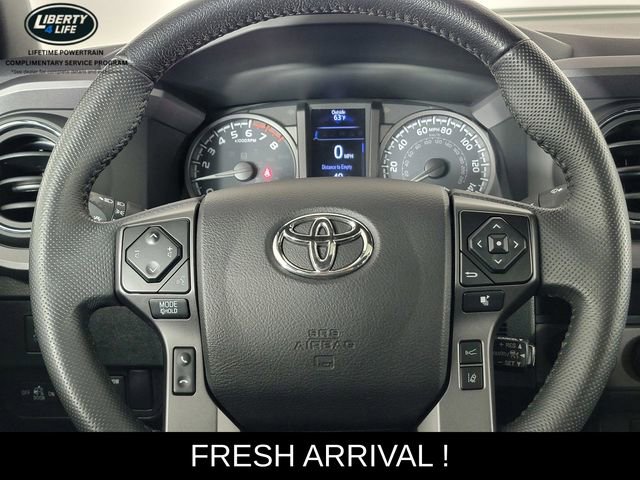 Used 2021 Toyota Tacoma TRD Sport w/ TRD Premium Sport Package AWD/4WD image 25