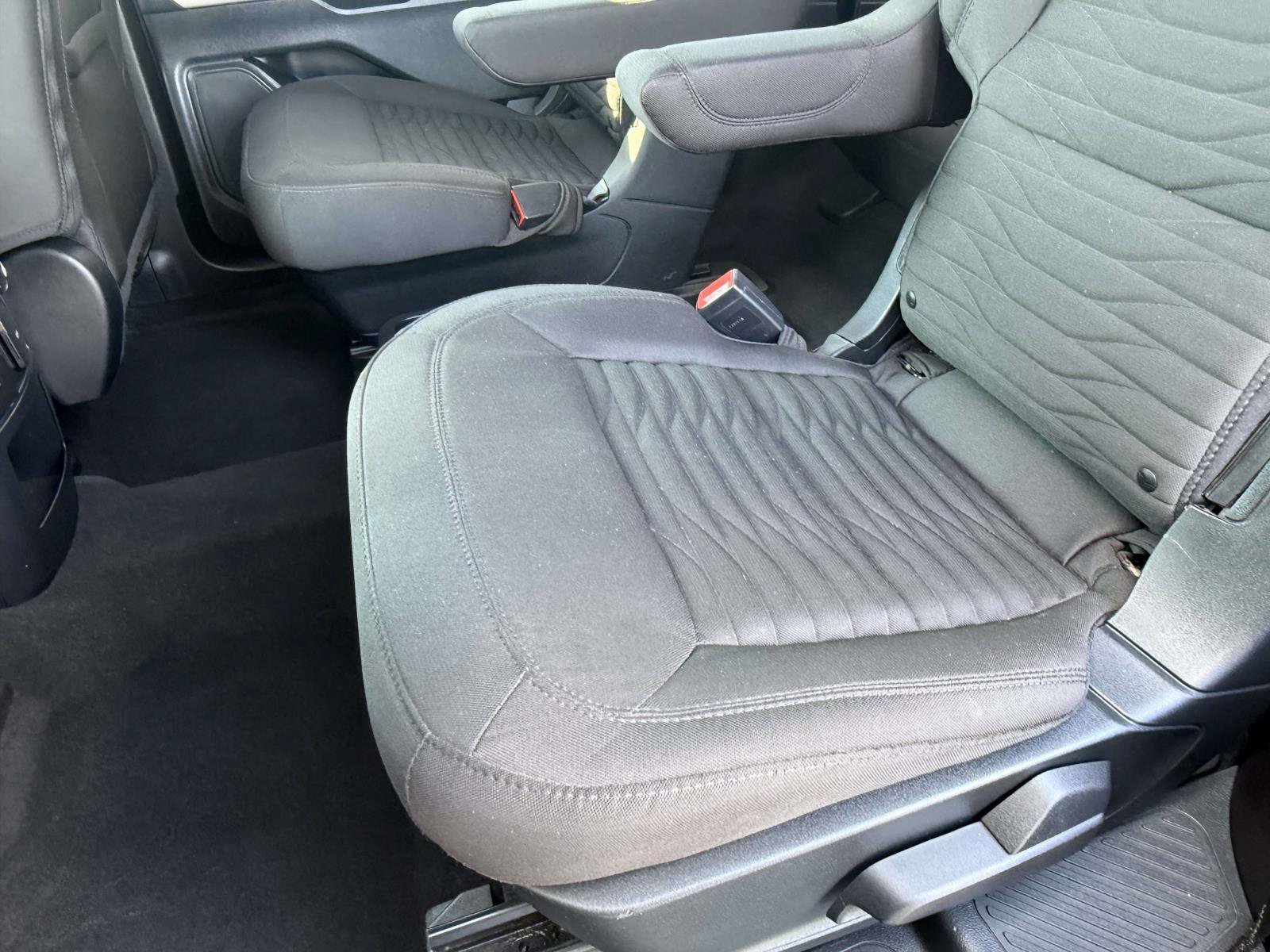 Certified 2021 Ford Explorer XLT RWD image 23