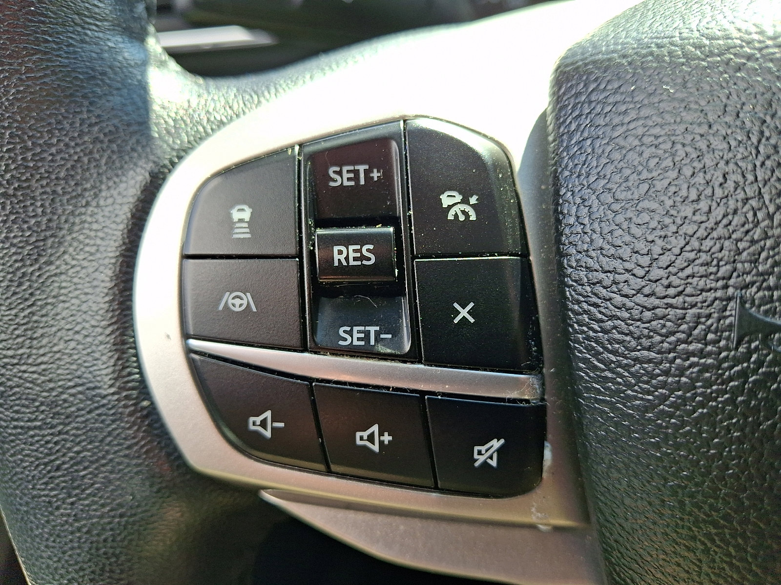 Certified 2023 Ford Explorer XLT w/ Equipment Group 202A image 24