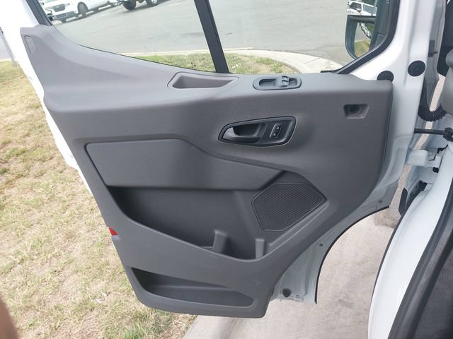 Certified 2025 Ford Transit 250 Low Roof w/ Exterior Upgrade Package RWD image 24