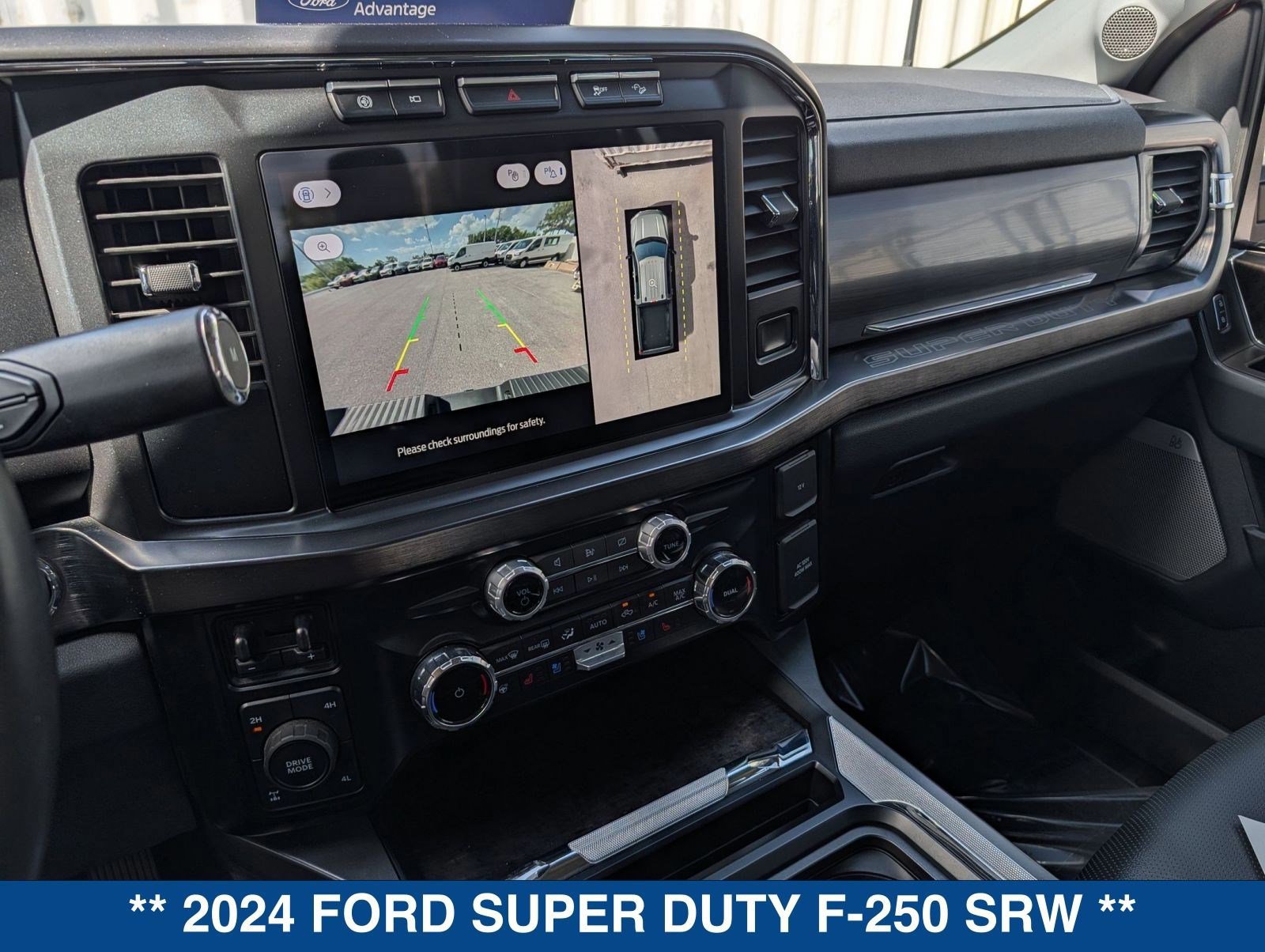 Certified 2024 Ford F250 Lariat w/ Chrome Package image 31