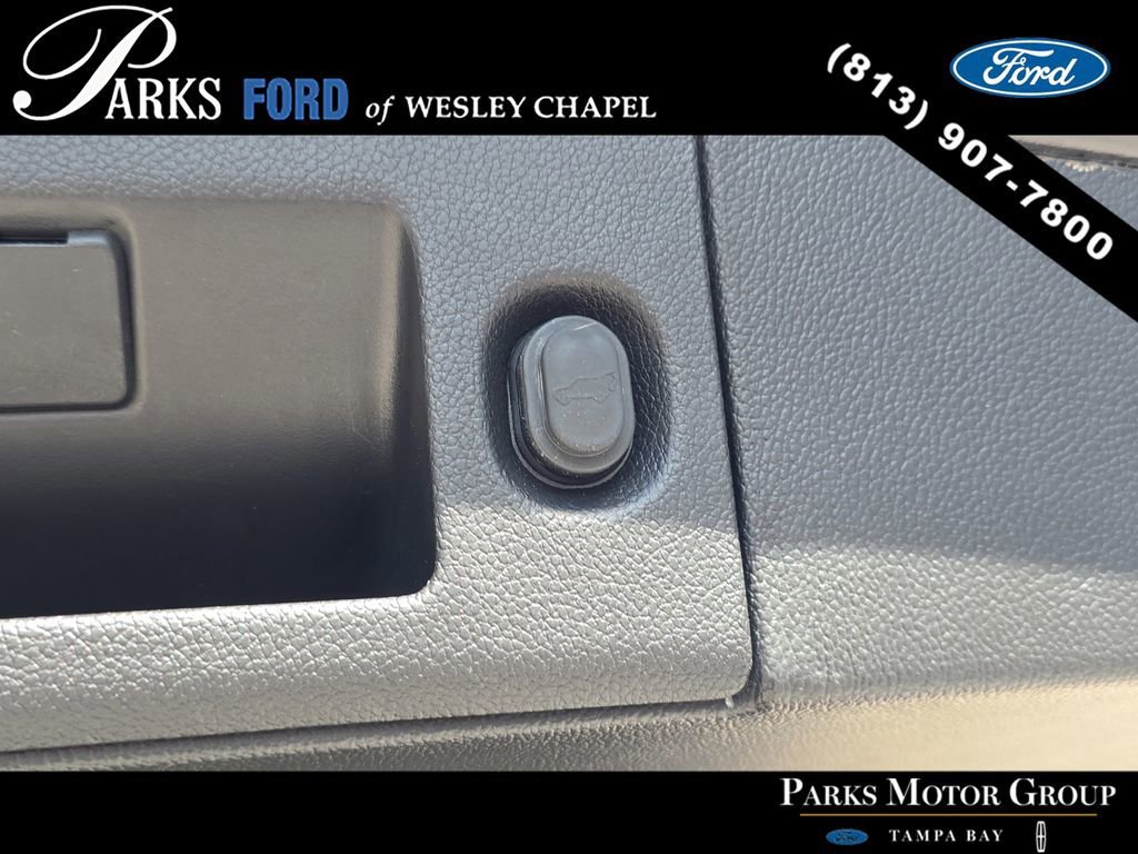 Used 2019 Chevrolet Tahoe Premier w/ Premier Plus Edition image 9