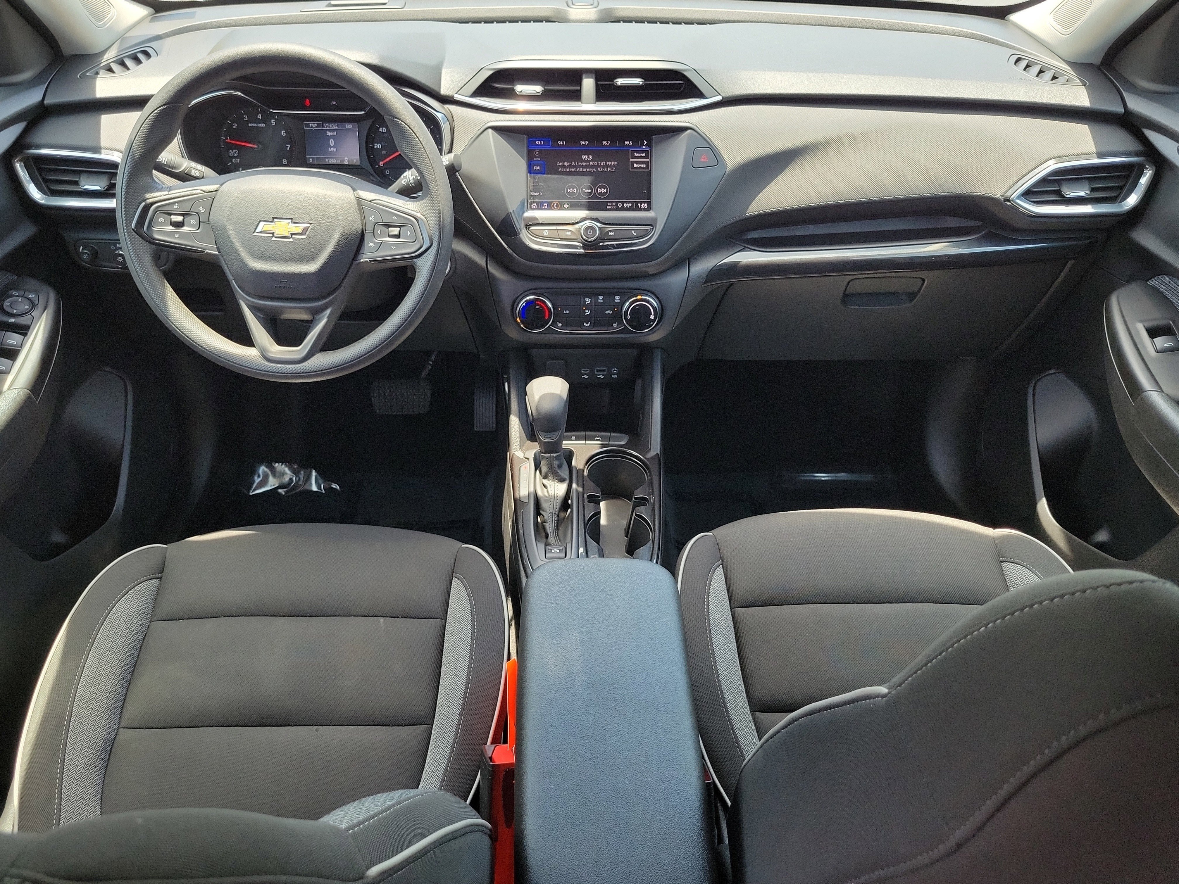 Used 2023 Chevrolet TrailBlazer LT FWD image 16