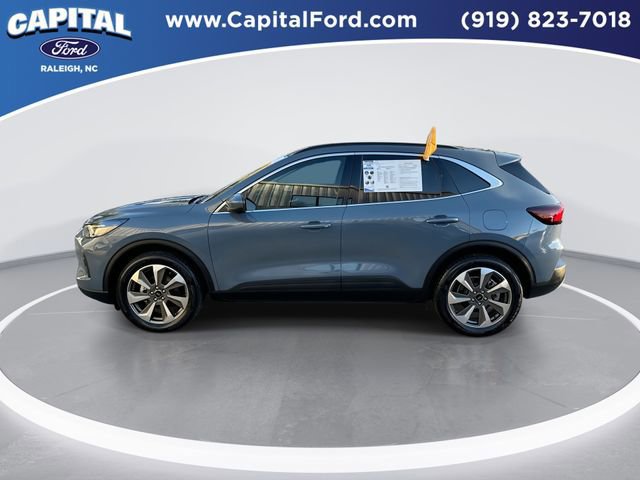Certified 2025 Ford Escape Platinum w/ Premium Technology Package image 3