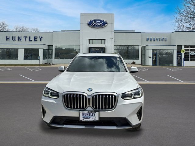 Used 2023 BMW X3 xDrive30i AWD/4WD image 2